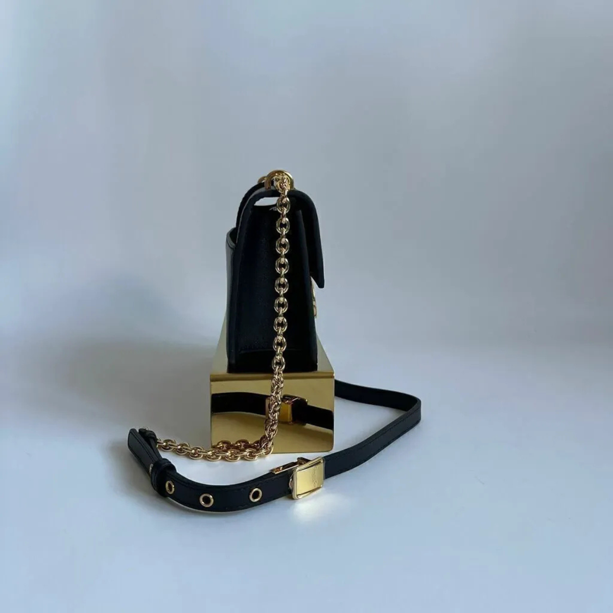 DIOR 30 MONTAIGNE EAST-WEST BAG WITH CHAIN